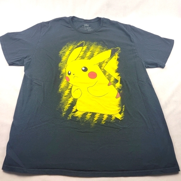 Pokémon Pikachu black tshirt - Picture 1 of 4
